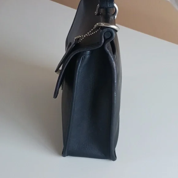 Vintage Coach Willis Bag #9927 - Picture 4 of 16